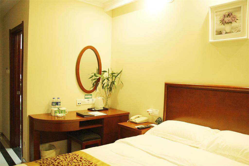 Greentree Inn Wenzhou Lucheng Xiaonanmen Express Hotel Exteriör bild