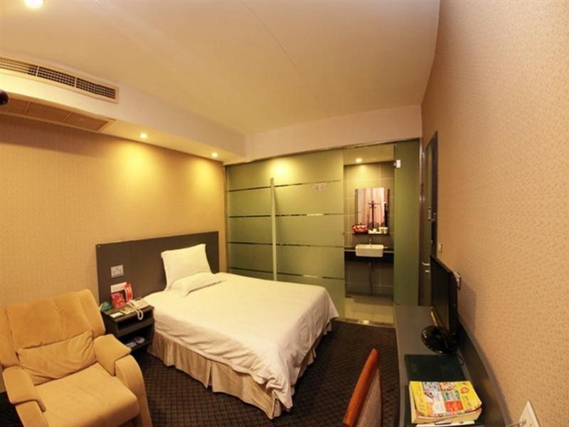 Greentree Inn Wenzhou Lucheng Xiaonanmen Express Hotel Exteriör bild
